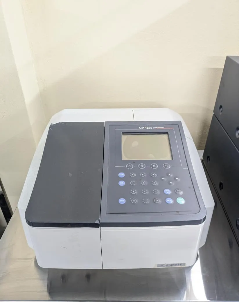 Shimadzu UV-1800
